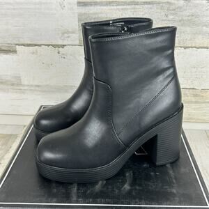 MIA McKenna Women’s 6 Black Faux Leather Chelsea Ankle Boots Block Heel NEW